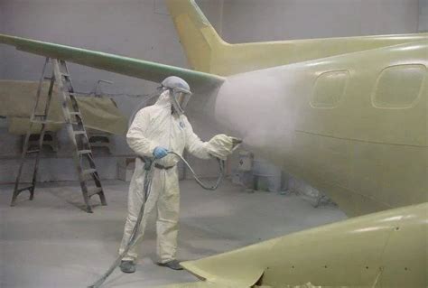飞机涂漆，不仅是好看，更重要的是防腐蚀！