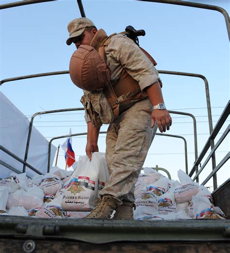 俄罗斯向叙利亚埃布塔阿市居民运送3.5吨食品 - 2019年10月13日, 俄罗斯卫星通讯社