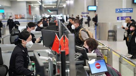 浦东国际机场部分入境航班运行调整，机场边检提醒关注运行信息_澳门_旅客_航站楼