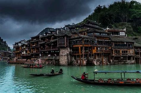 高脚楼图片