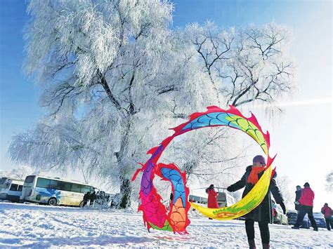 第25届中国·吉林国际雾凇冰雪节盛大启幕 - 国际在线移动版