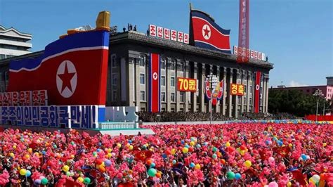 朝鲜举行建国70周年庆典 台前幕后都有啥“秘密”|朝鲜|团体操|体育场_新浪新闻