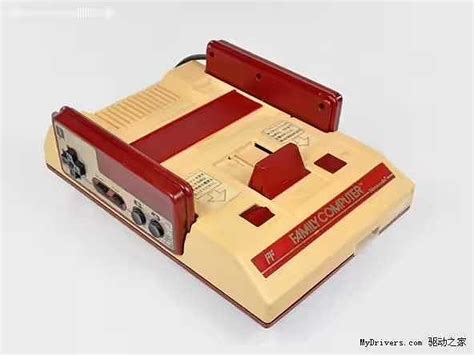 任天堂经典红白机拆解高清图 下面图片相信会使不少朋友回忆起自己的孩提时代，俗称红白机的 任天堂 Famicom游戏机伴随着我们走过了一段难忘的 ...