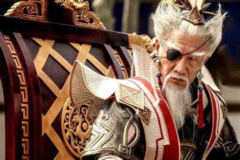 非主流独眼战神头像