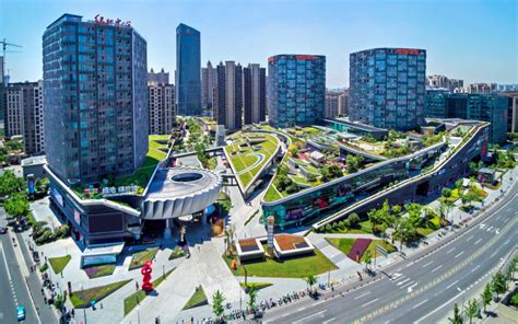 上海苏河湾万象天地：以城市绿地打破历史、文化与商业的界限---Kokaistudios-搜建筑网