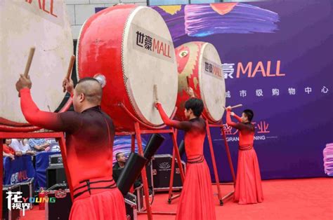 9月6日世豪MALL盛大开业，20万人涌进世豪MALL，现场人潮涌动！_乐山