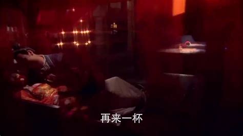 他是最经典“武松”丁海峰，为拍摄效果逼真，晚上买一箱酒练习