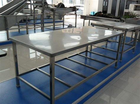 不锈钢工作台 - 不锈钢桌子系列-药企产品-产品中心 - 泰州新亿恒制药机械技术有限公司