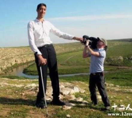 世界上身高最高(世界上身高最高的人是谁?) - 生活常识 - 知道点百科网