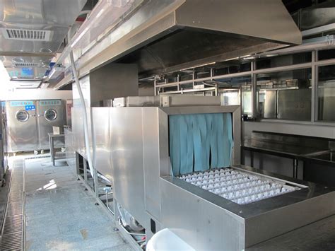 新款全自动大型洗碗机厨房不锈钢长龙式餐盘清洗消毒烘干洗碗机器-阿里巴巴