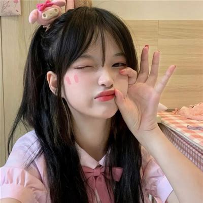 女生头像元气温柔