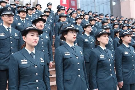 海军军医大学举行文职人员授装宣誓仪式——中国人民解放军专业技术人才网