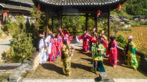 在湘西侗寨遇见古老的巫傩文化，基本上每个角色都得戴面具|高椅古村|傩文化|傩戏_新浪新闻