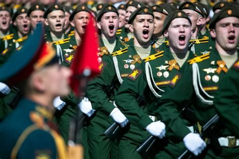 普京：俄对乌特别军事行动目标不变 战术或有所不同_凤凰网