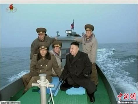 金正恩视察朝鲜最新战舰 赞军舰科技含量高(图)|金正恩|战舰|朝鲜_新浪新闻