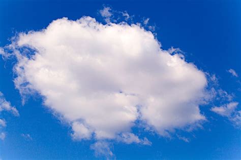 天空中的云朵白云图片(2) - 25H.NET壁纸库