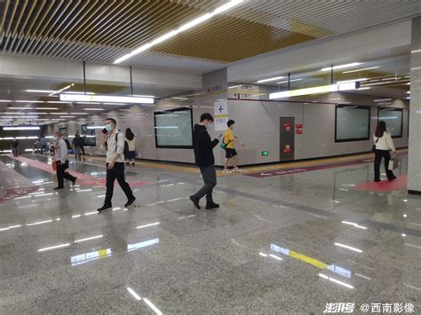 3分钟站内换乘 重庆轨道沙坪坝站换乘大厅9月30日投用 - 封面新闻
