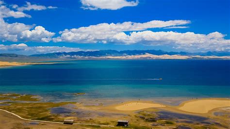 5 Days Qinghai Lakes Tour with Qinghai Lake and Chaka Salt Lake ...