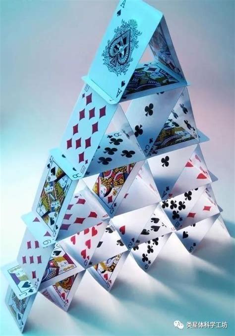 【STEM教育课程】搭建纸牌屋——打破常规设计_扑克牌