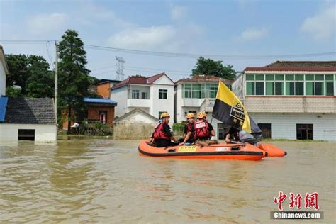 江西新干：救助洪水围困群众-人民图片网