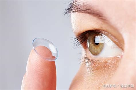 【隐形眼镜】【图】解答隐形眼镜怎么摘下来 快速区分正反面_伊秀健康|yxlady.com