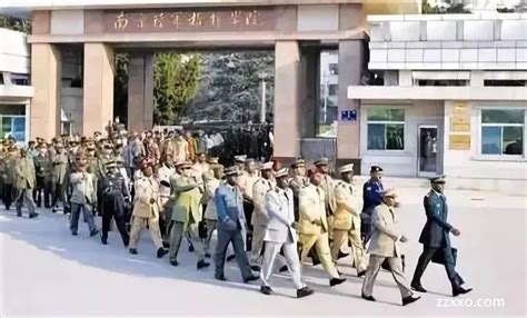 南京陆军指挥学院国防动员系学员赴仪征参观见学