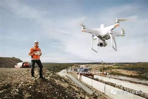 龙华区安委办利用无人机专项巡查工地和水域、边坡-工作动态-龙华政府在线