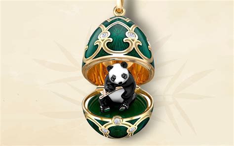 『珠宝』Fabergé 推出 Heritage 彩蛋挂坠新作：大熊猫 | iDaily Jewelry · 每日珠宝杂志