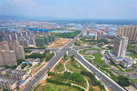 【领导关怀】桐城市长刘存磊赴建工投资桐城片区开发项目调研