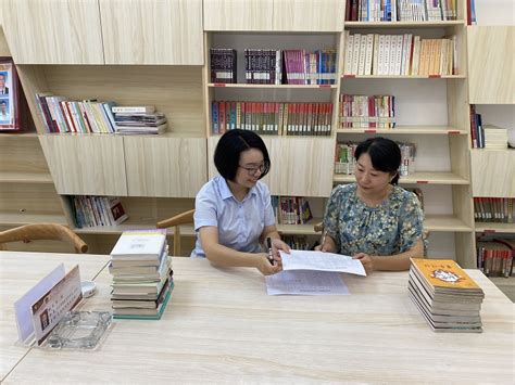 宜昌运营公司与驻地社区开展“图书漂流”活动_湖北交通投资集团有限公司