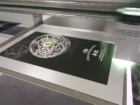 UV平板打印机打印过程中能实现免涂层吗-重庆申信机械设备有限公司