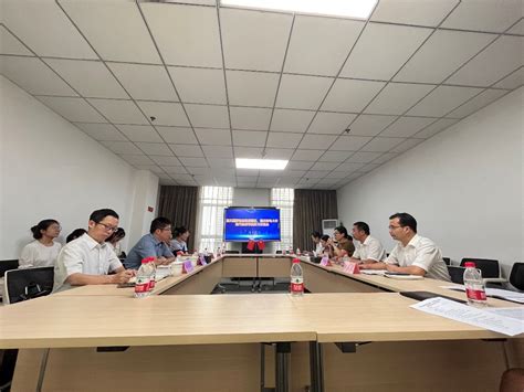 重庆国际物流与跨境电商产业学院举行第二批研究生入园实习开班式