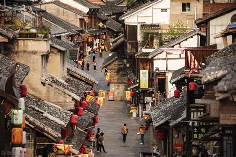 中国十大古镇，中国十大古镇排名，2018年值得去的古镇！
