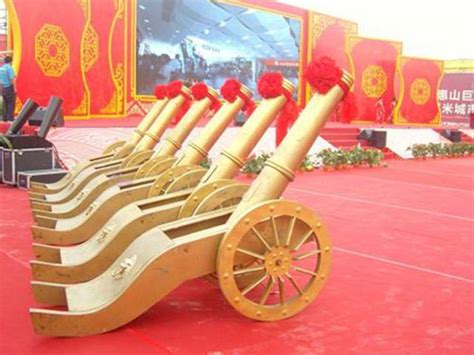 全中国仅有58辆的阅兵礼炮牵引车BJ40:“阅兵版”北京（BJ）40-爱卡汽车