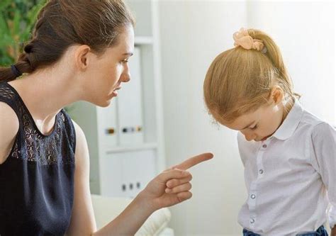 父母脾气暴躁对孩子性格有什么影响 父母脾气暴躁的坏处有哪些 _八宝网