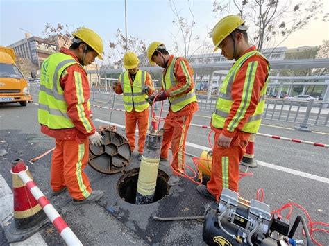 保障城市“血管”畅通，大规模排水管网养护行动在宁波江北铺开