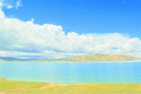 错那湖（མཚོ་ནག）也作措那湖，位于中国西藏北部安多县境内，为怒江的源头湖，湖面海拔4650米，面积约400平方公里，是世界上海拔最高的淡水 ...