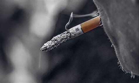钟南山：建议40岁以上，特别是长期抽烟的人群，每年查肺功能…… | 每经网
