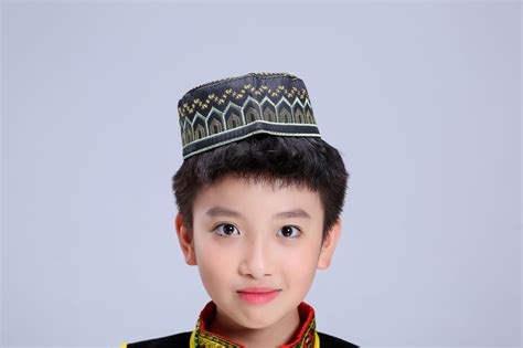 维吾尔族男孩素材_维吾尔族男孩图片大全_维吾尔族男孩背景图片