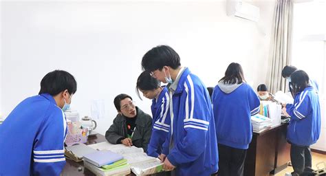 省级重点—武汉东湖光电学校