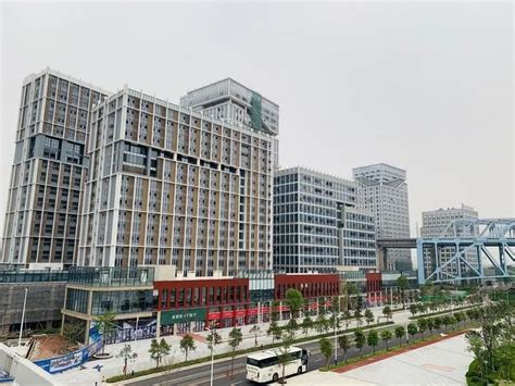 荔湾 | 10月交付使用！芳村广钢旧厂区变身高大上广州国际智能科技园