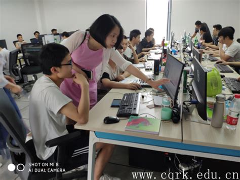 计算机工程学院参观考察仙桃大数据与物联网创新学院_综合新闻_重庆人文科技学院欢迎你！