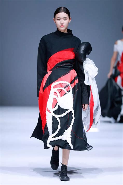 第23届中国时装设计“新人奖”评选揭晓-CFW服装设计大赛