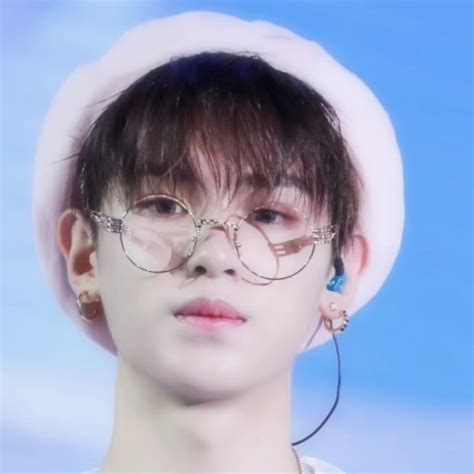 星辰高清头像自修图片