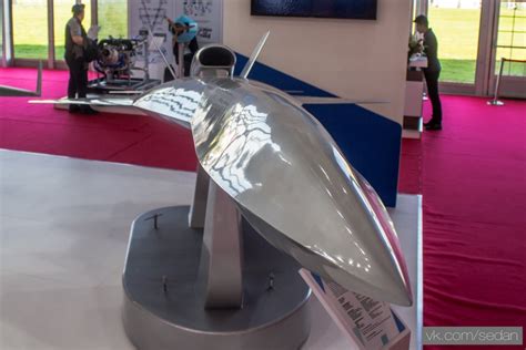 莫斯科国际航空航天展览会 - 中国国际航空航天博览会
