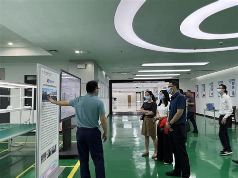 学院领导带队赴重庆高新技术产业研究院调研-西南大学材料与能源学院