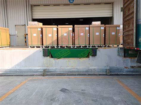 10吨蹬车桥 货台装卸平台_提升机-山东星汉液压机械有限公司