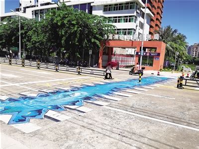 海口首条3D彩绘斑马线“上路” 引市民热议_海口网