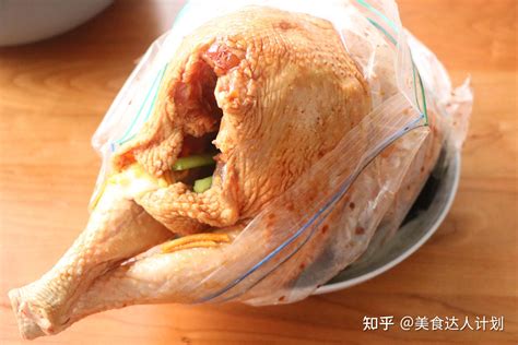 【老广州白切鸡的做法步骤图，怎么做好吃】cheer厘子_下厨房