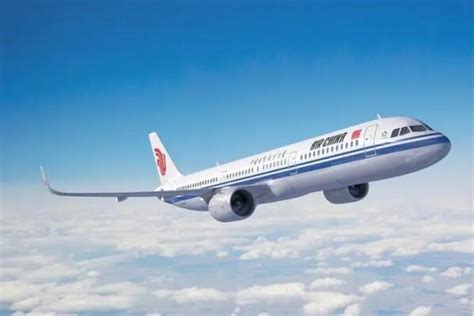中国十大最好的航空公司 厦门航空上榜，中国国航排名第一_排行榜123网